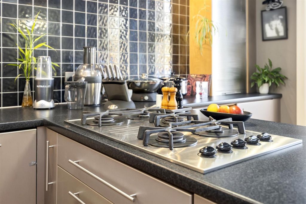 Property photo 3 of 19 Rowlands Road, 85B-017.Jpg