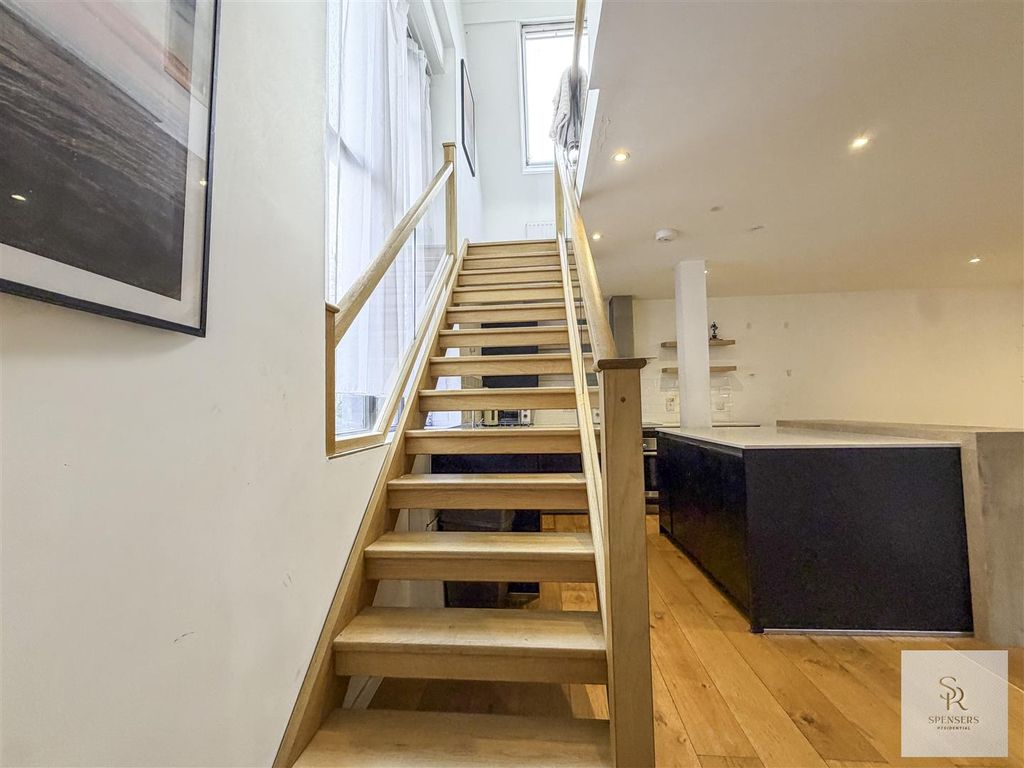 Property photo 3 of 17 Img_3331.Jpg