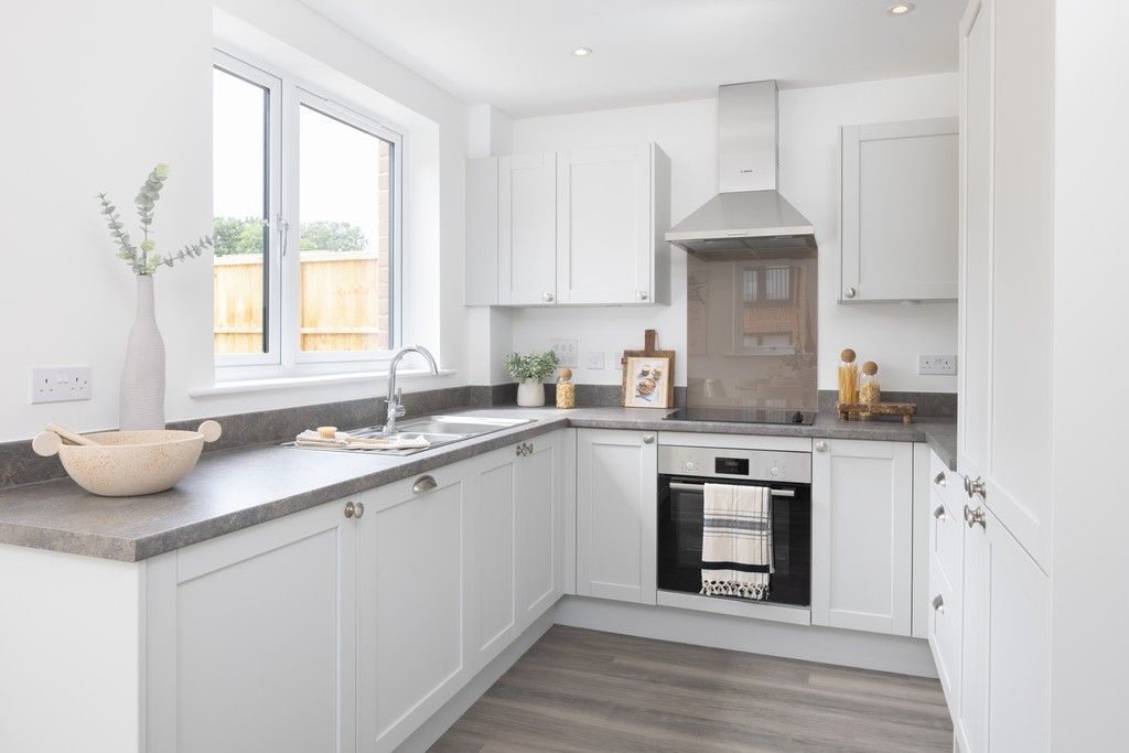 Property photo 2 of 11 Knights Grove, Newbury