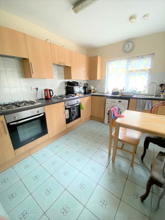 Property photo 2 of 6