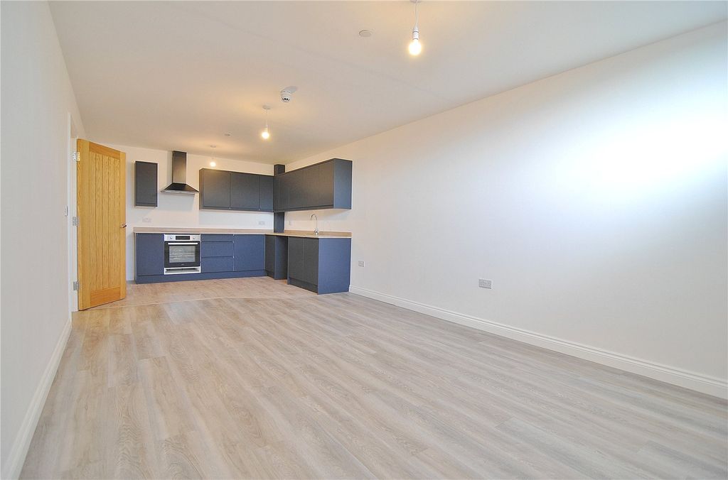 Property photo 2 of 7 Picture No. 16
