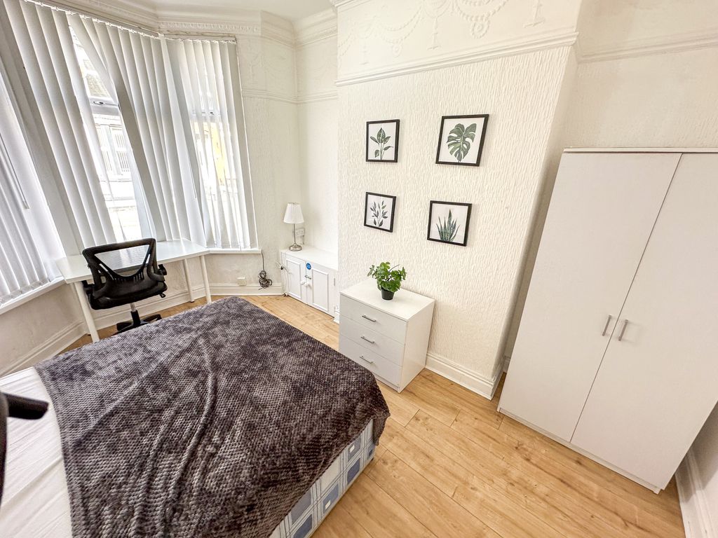 Property photo 2 of 9 9-Img_8877