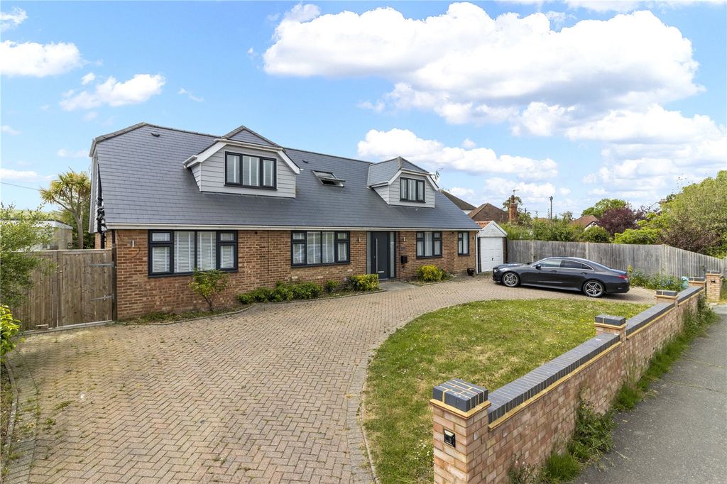 Property photo 1 of 34 Picture No. 31