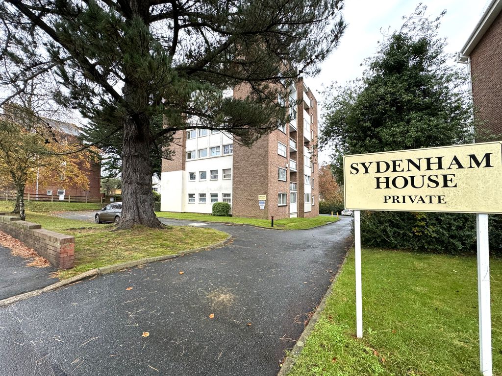 Property photo 1 of 22