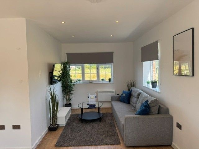 Property photo 3 of 7 Living Room