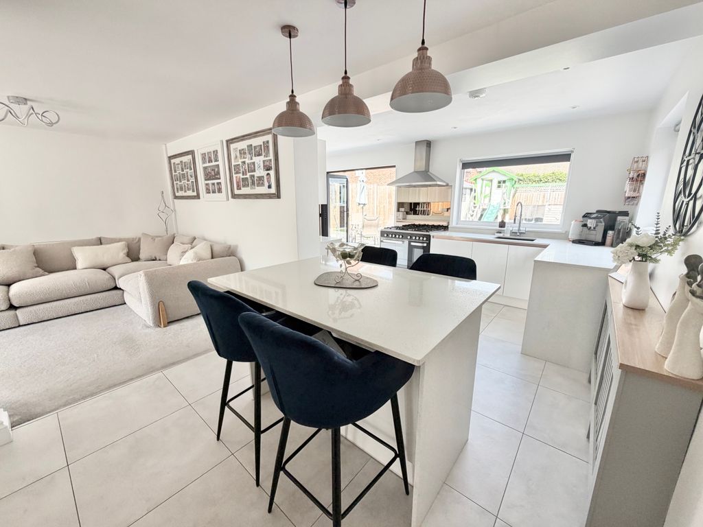 Property photo 2 of 16 Img_6446
