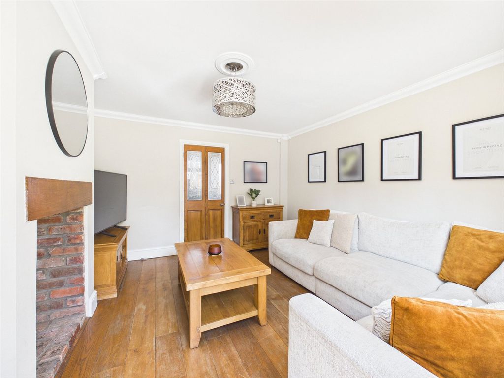 Property photo 3 of 19 Picture No. 03