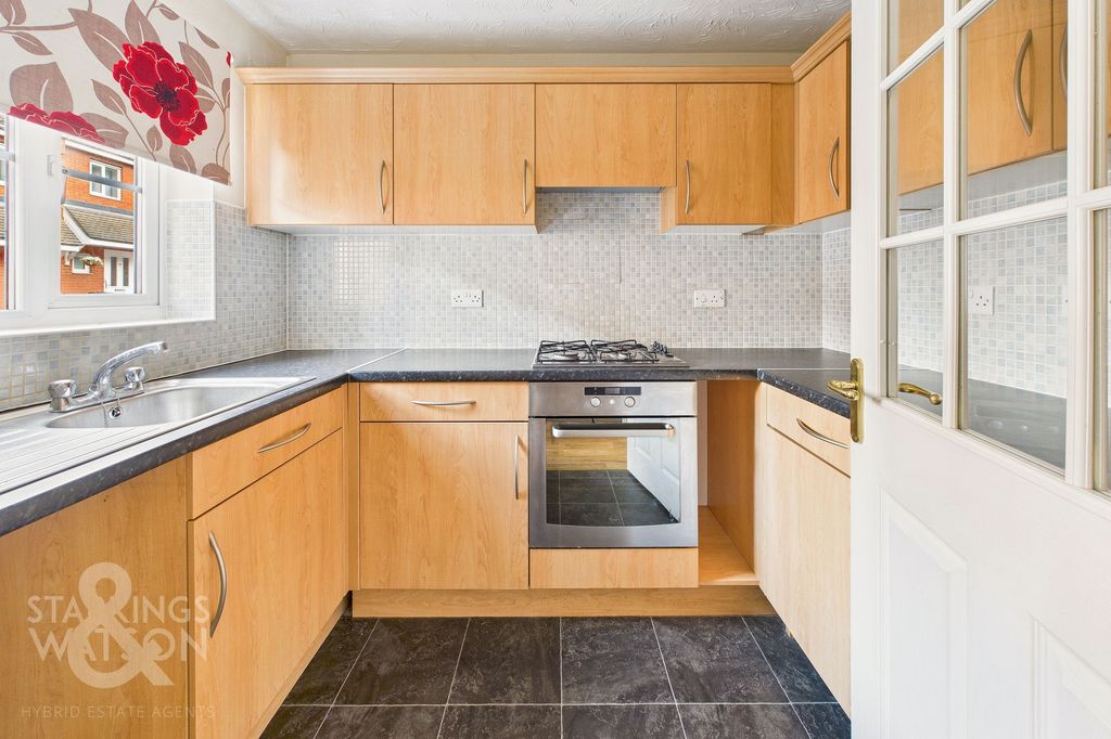 Property photo 2 of 15