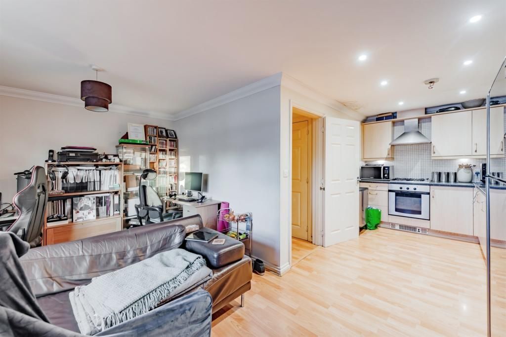 Property photo 3 of 13