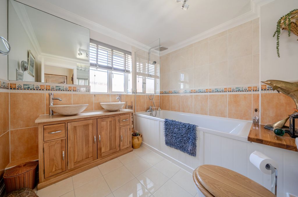 Additional image 11 of 5 bed detached house for saleArthur Road, Southampton SO15