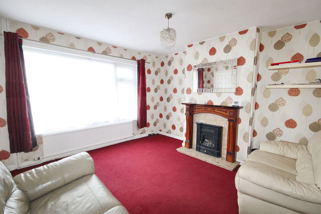 Property photo 3 of 19