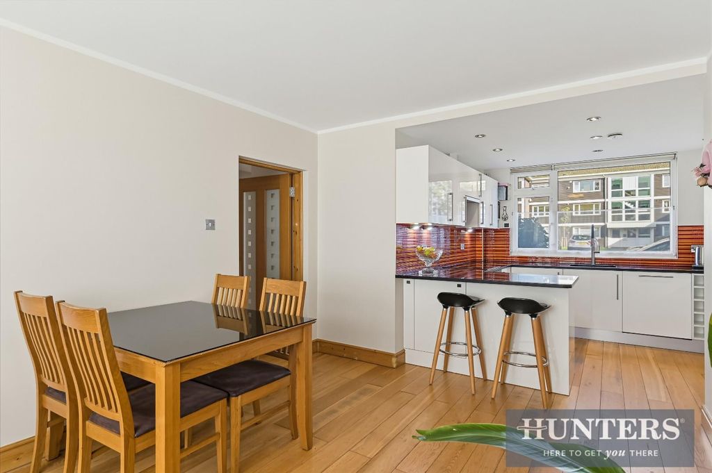 Property photo 3 of 9 Brent Lea-5.Jpg