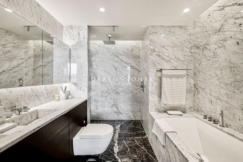 Additional image 9 of 2 bed flat to rentTower Building, 1 St Georges Wharf, London SW8