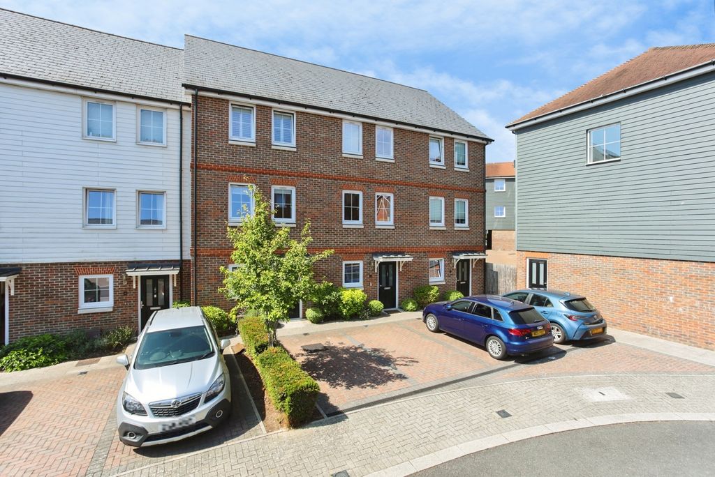 Property photo 1 of 21 Pbox-Img.Jpg