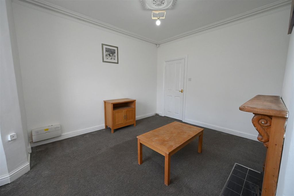 Property photo 3 of 21 Living Room.Jpg