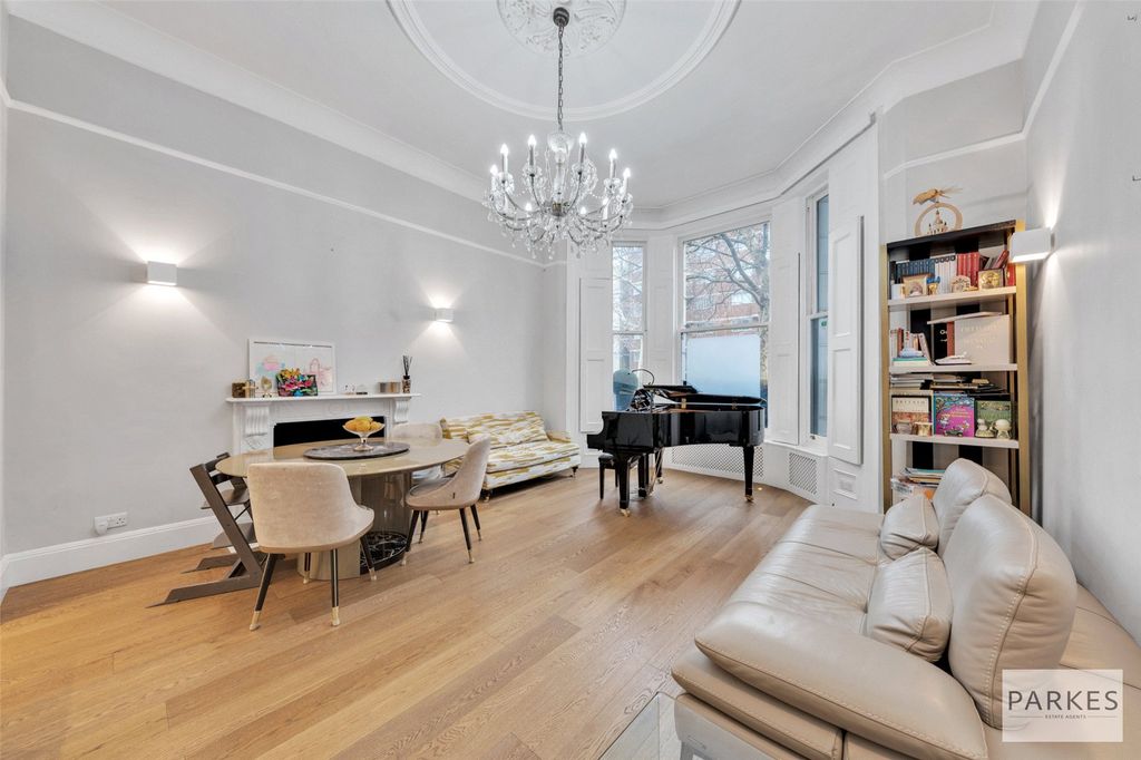 Property photo 1 of 16 Picture No. 08