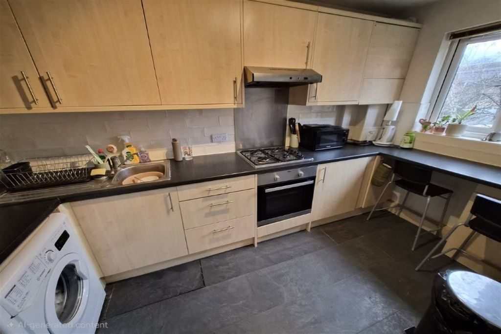 Property photo 3 of 5 Kithen