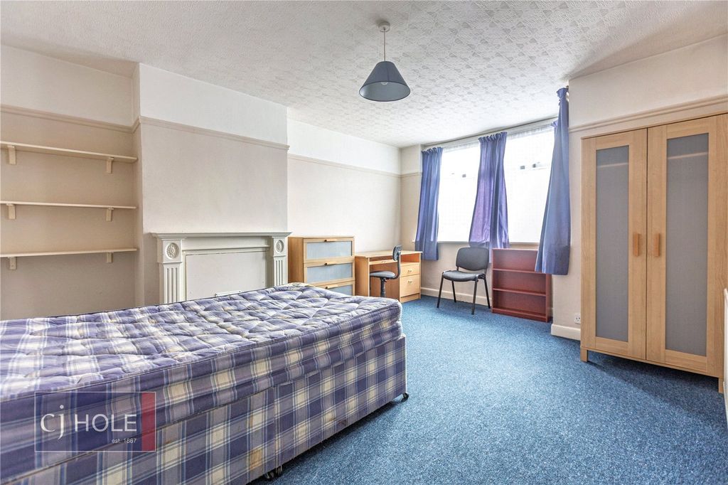 Property photo 3 of 18 Picture No. 52