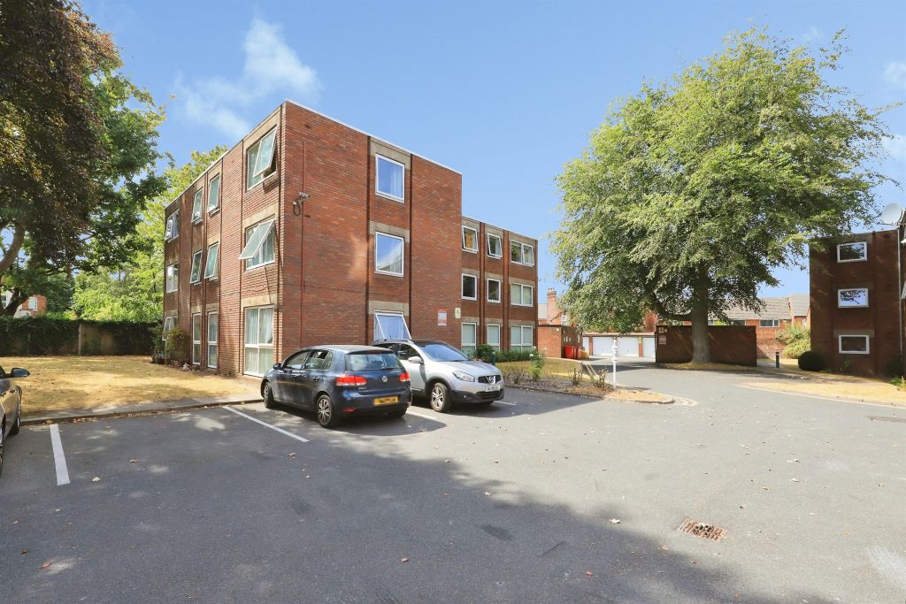 Property photo 1 of 15