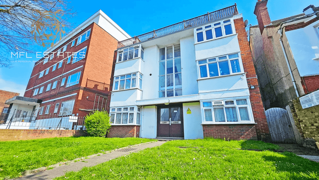 Property photo 2 of 13 Gallery