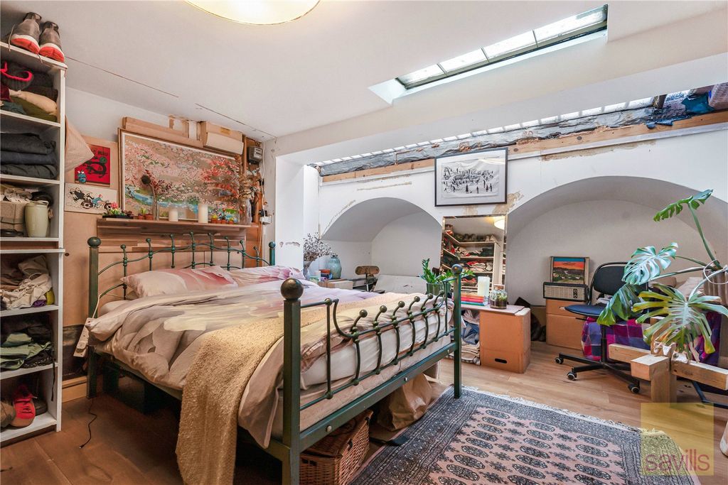 Property photo 2 of 22 Picture No. 63