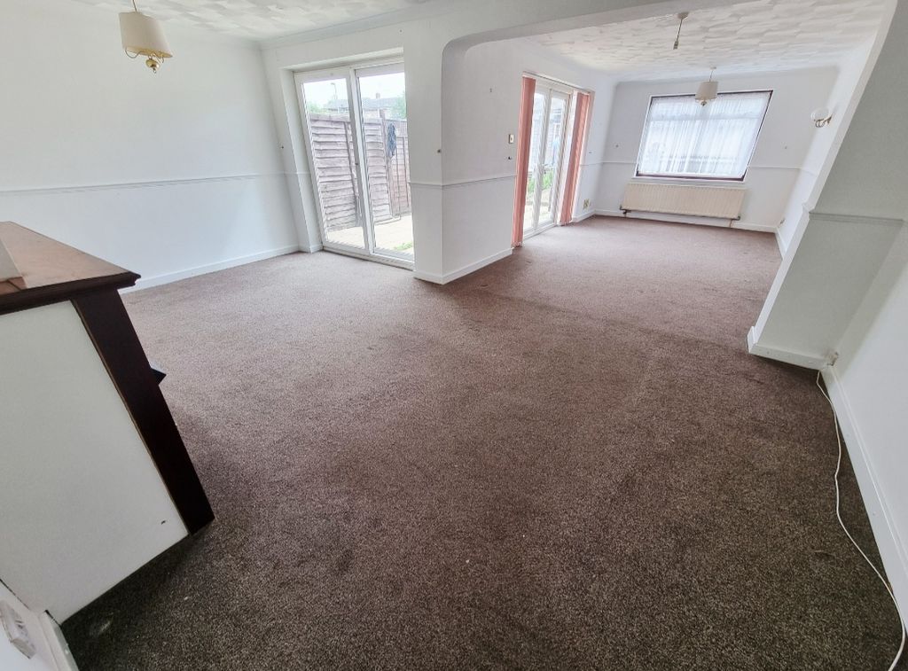 Property photo 2 of 15 Living Room