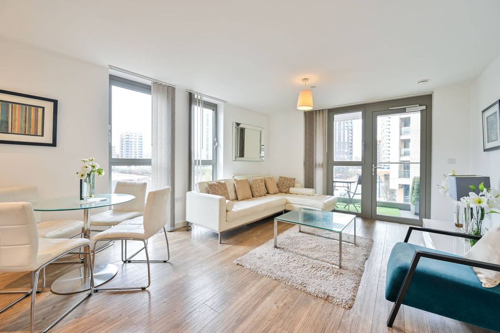 Property photo 1 of 9