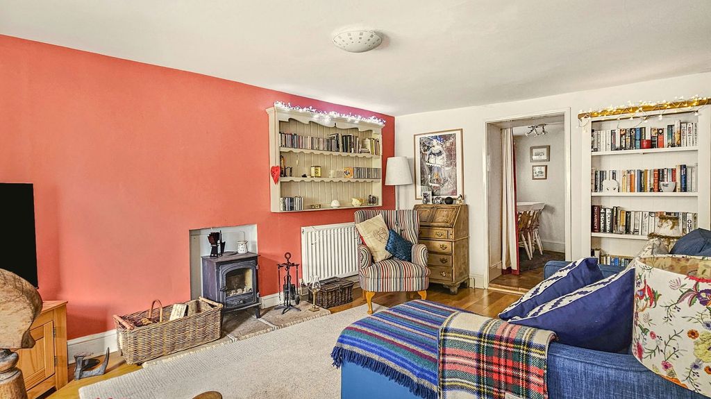 Property photo 2 of 18