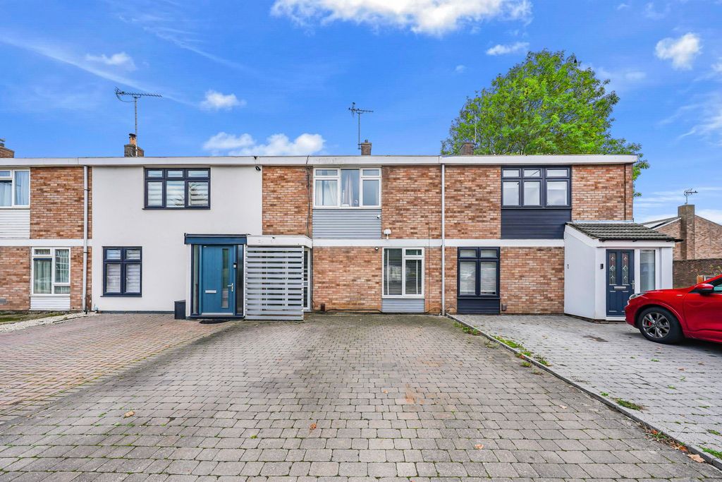 Property photo 1 of 17