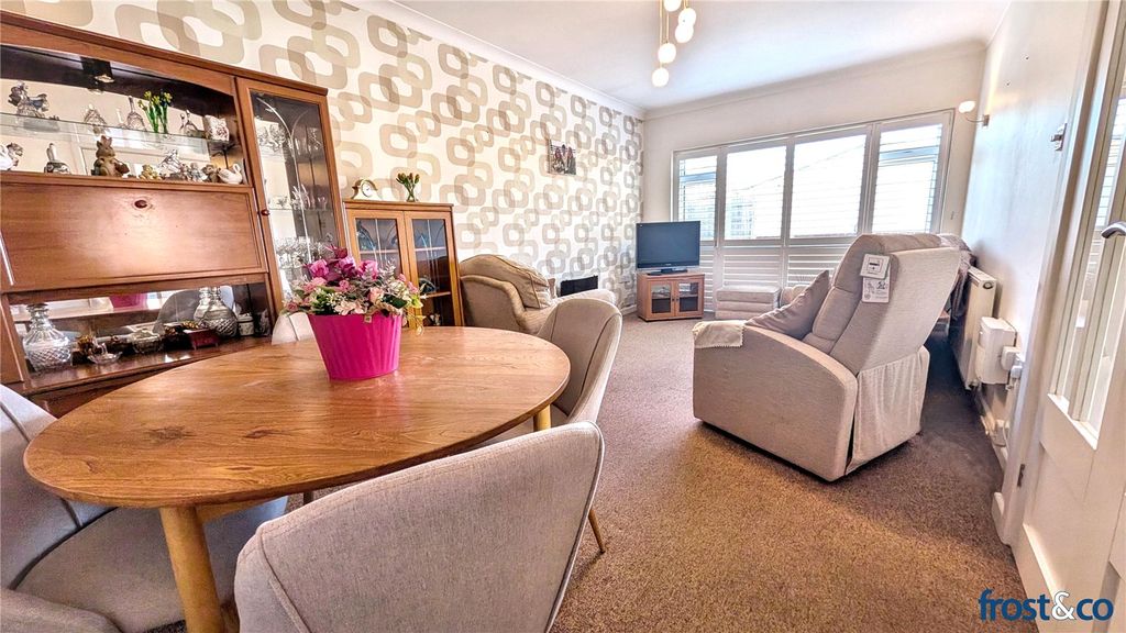 Property photo 3 of 13 Dining Area