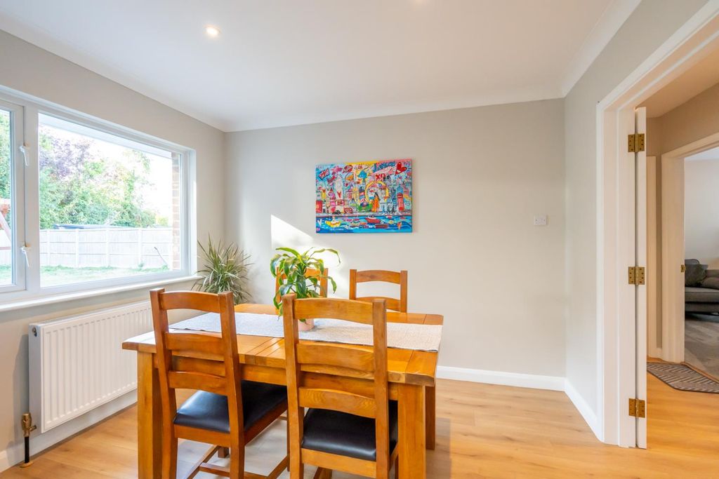 Property photo 3 of 17 Dining Room.Jpg