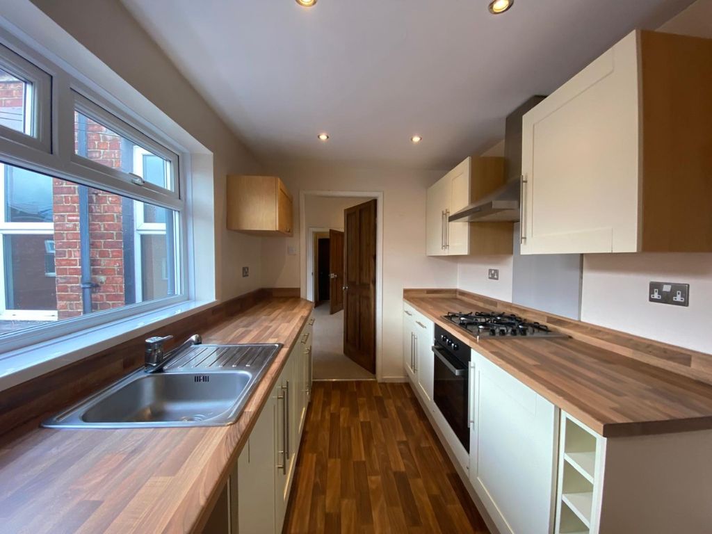 Property photo 1 of 9 4535971