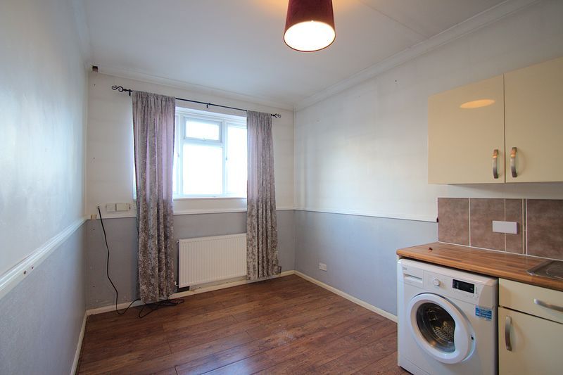 Property photo 2 of 6 Photo 1