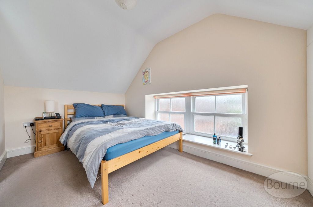 Additional image 5 of 2 bed flat for saleStation Road, Liphook, Hampshire GU30