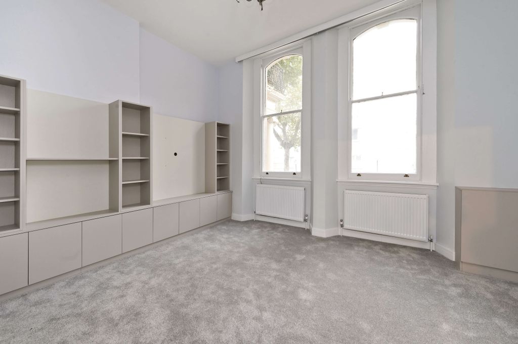 Property photo 2 of 3