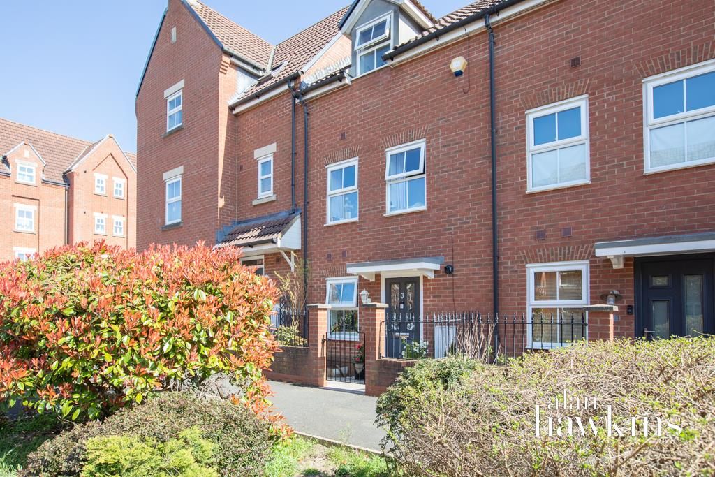 Property photo 1 of 19 Front