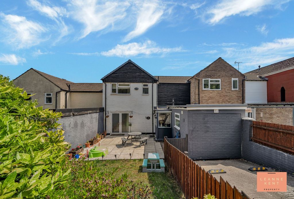 Property photo 1 of 39