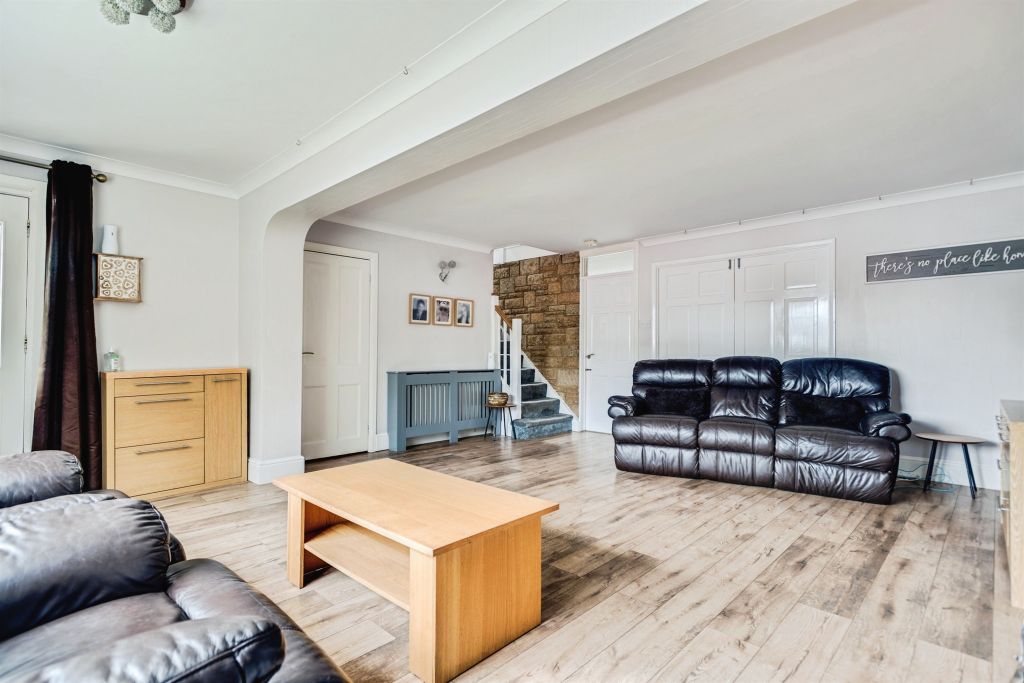 Property photo 3 of 26