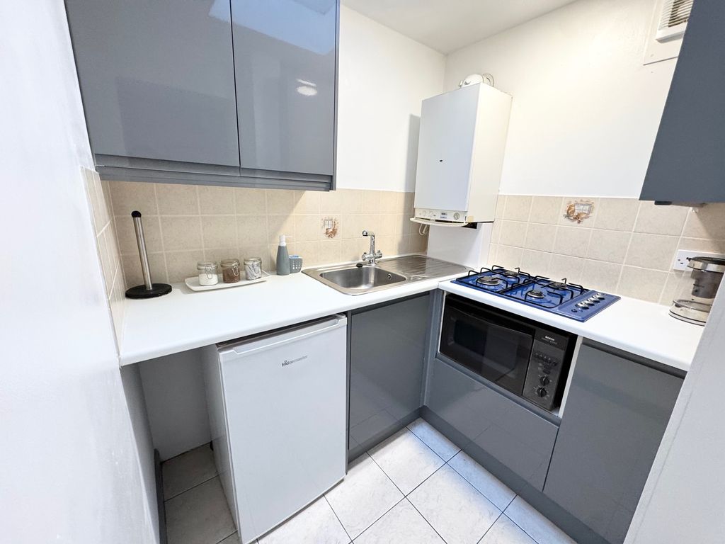 Property photo 3 of 9 Image