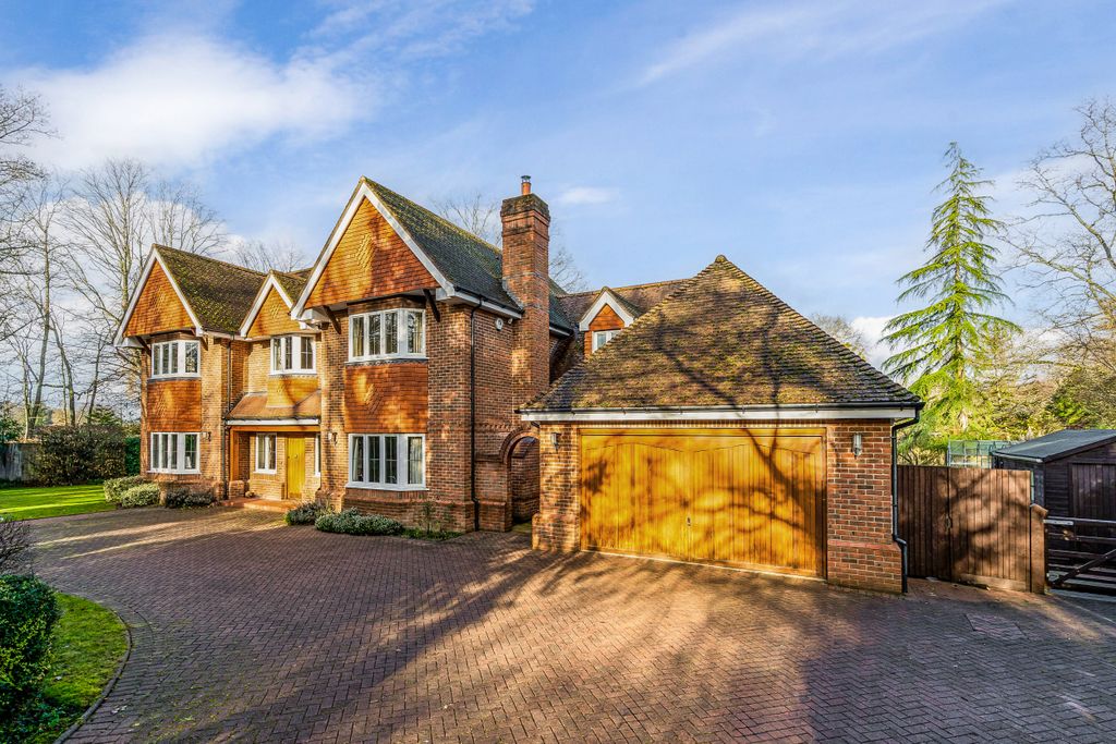 Property photo 1 of 16