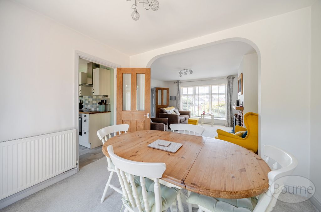 Property photo 3 of 24 A654F159-B474-48A...