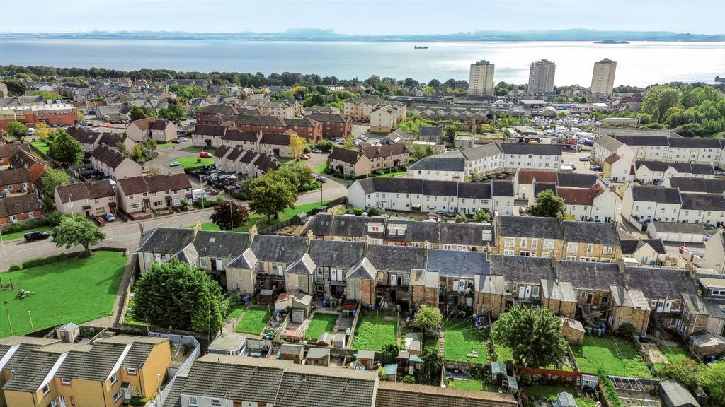 Property photo 2 of 18 Dji_0090.Jpg