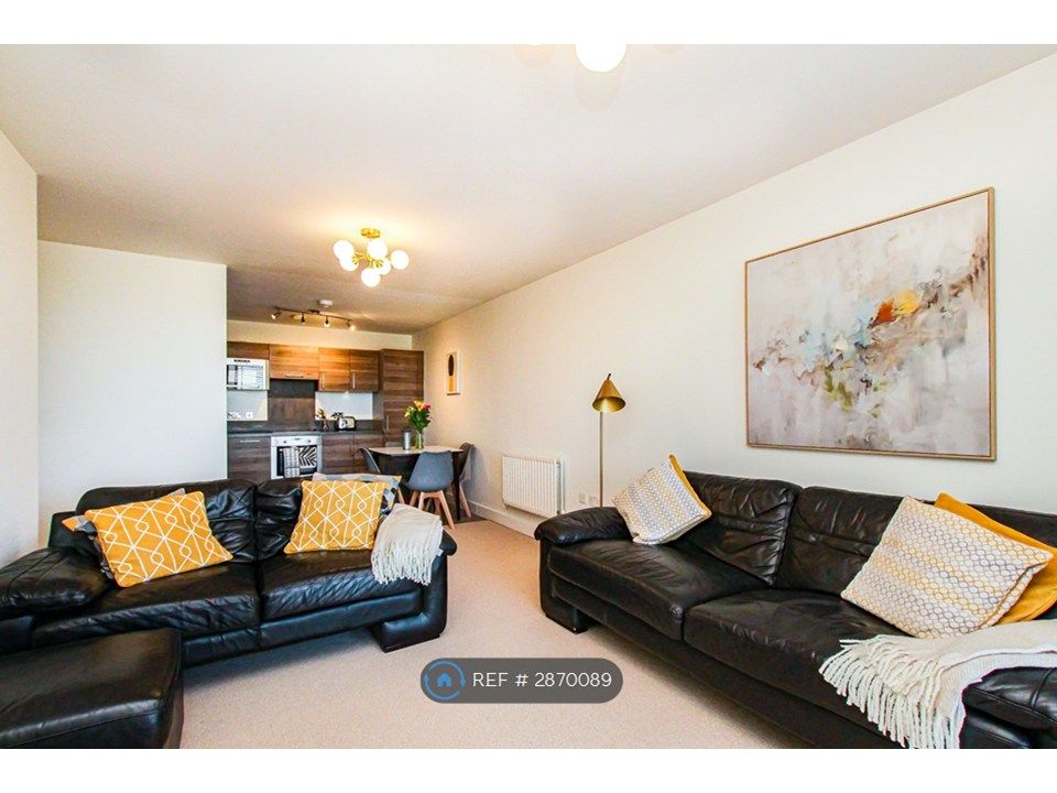 Property photo 2 of 21