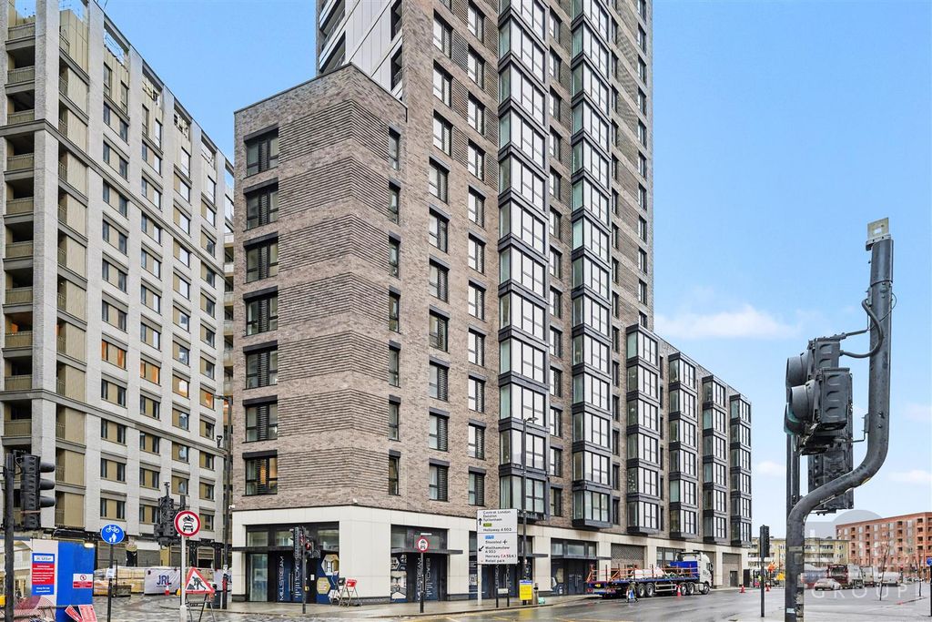 Property photo 1 of 17 Front