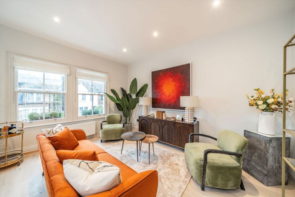 Property photo 2 of 6