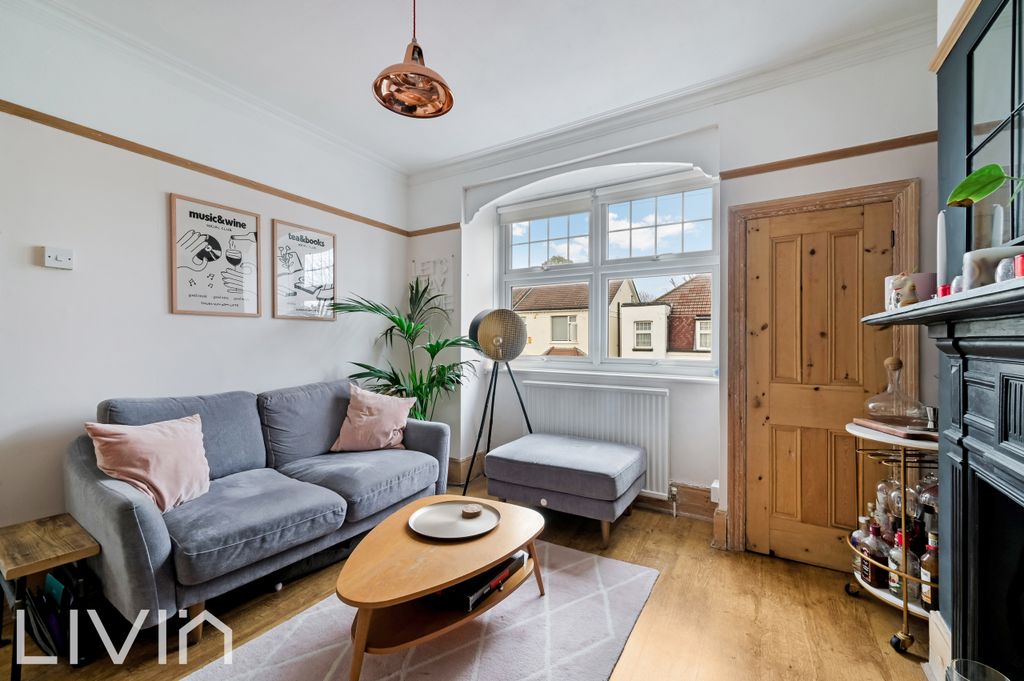 Property photo 1 of 12 Photo 1