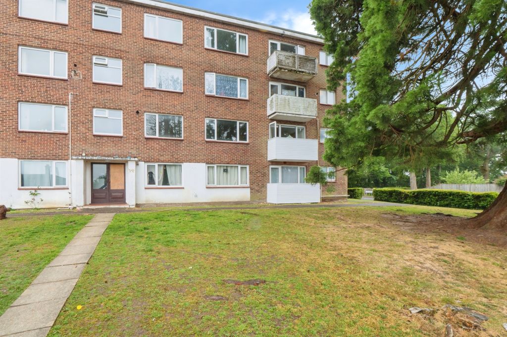 Property photo 1 of 8
