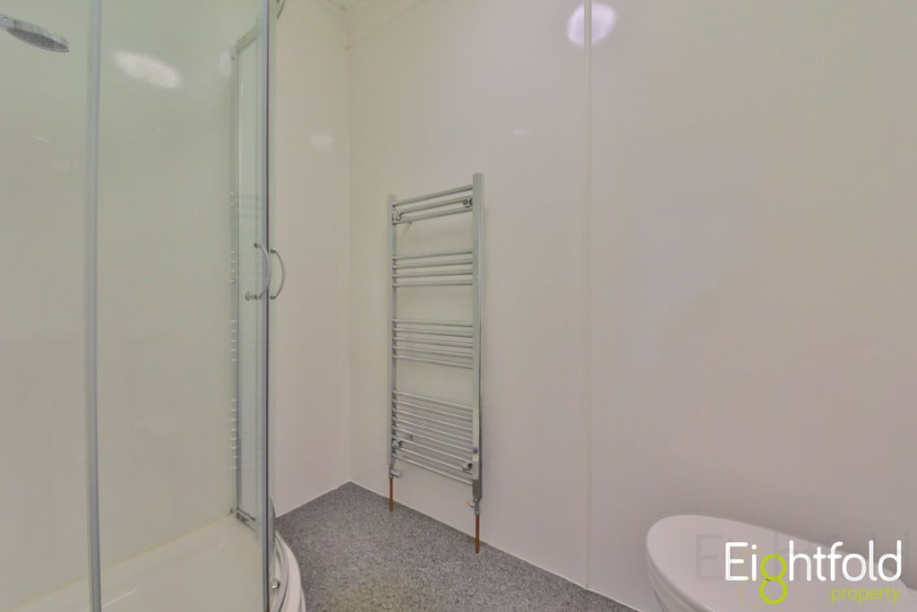 Additional image 9 of 6 bed maisonette to rentCrespin Way, Brighton BN1