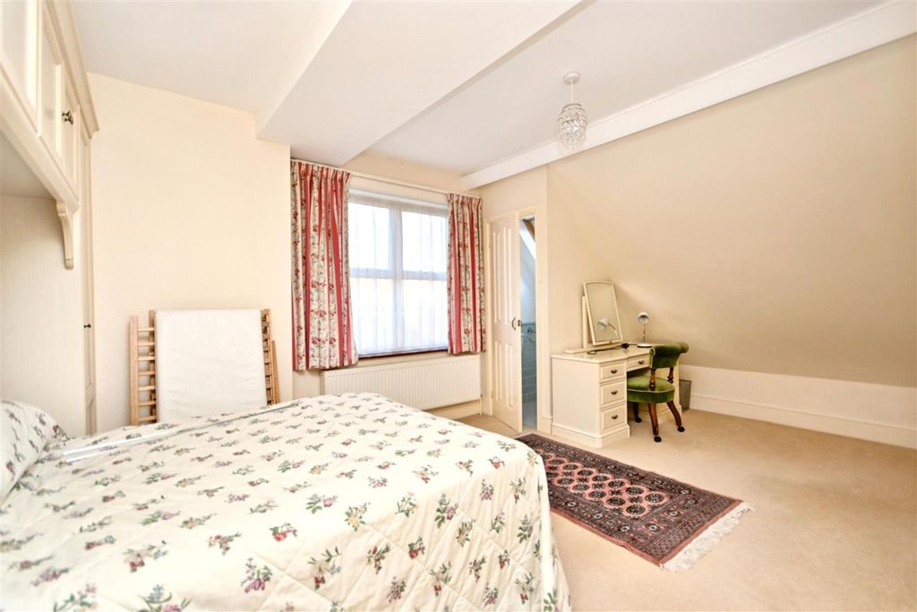 Additional image 11 of 8 bed semi-detached house for saleThe Goffs, Eastbourne BN21