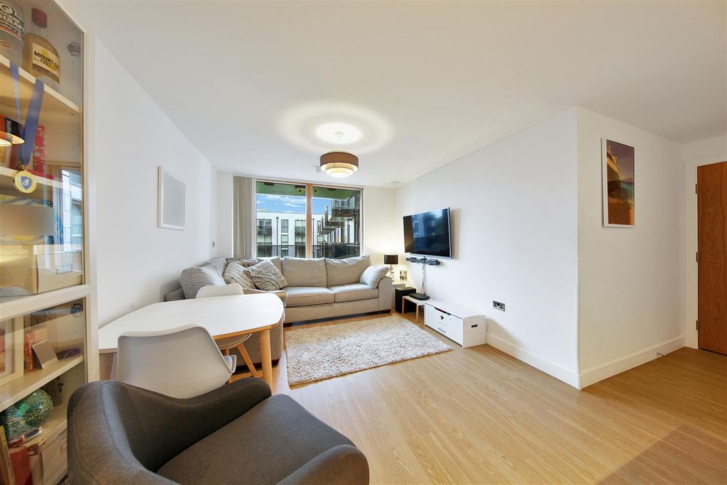 Property photo 1 of 16 Flat 39, Orwell Court - S16v8Pnoe1Ouaqpirkbu.Jpg